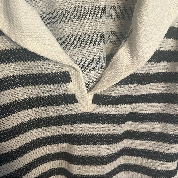 Lioness Black and White Striped V-Neck Sweater - Picture 13 of 13